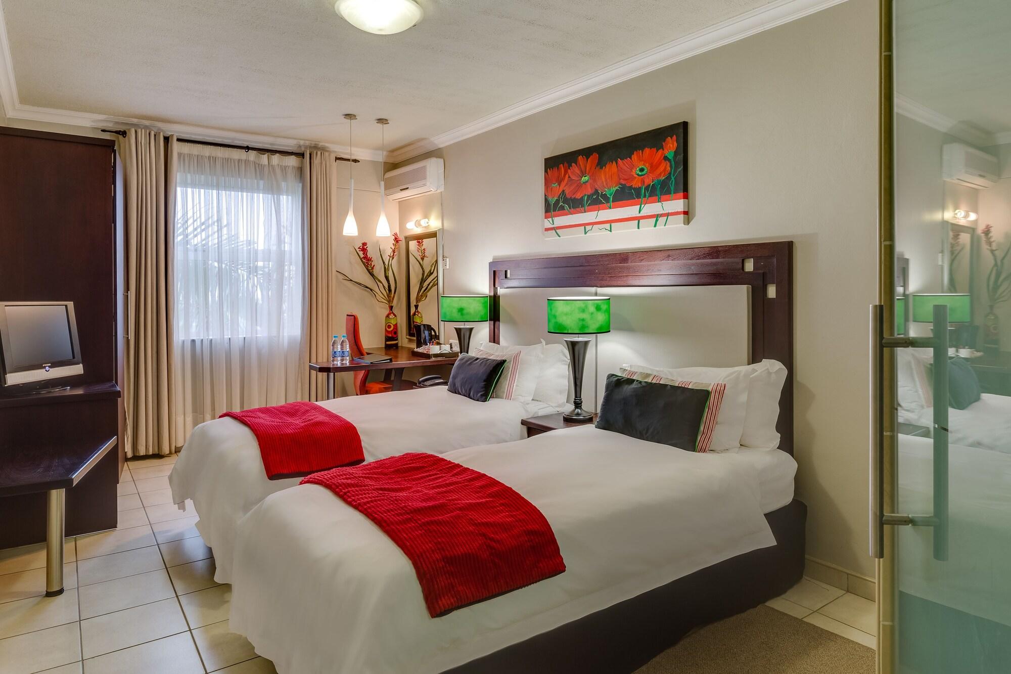 BON Hotel Empangeni Bagian luar foto