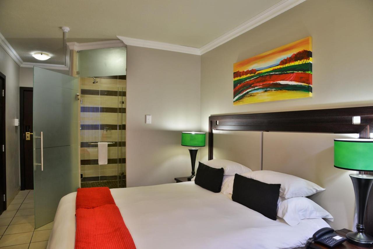 BON Hotel Empangeni Bagian luar foto