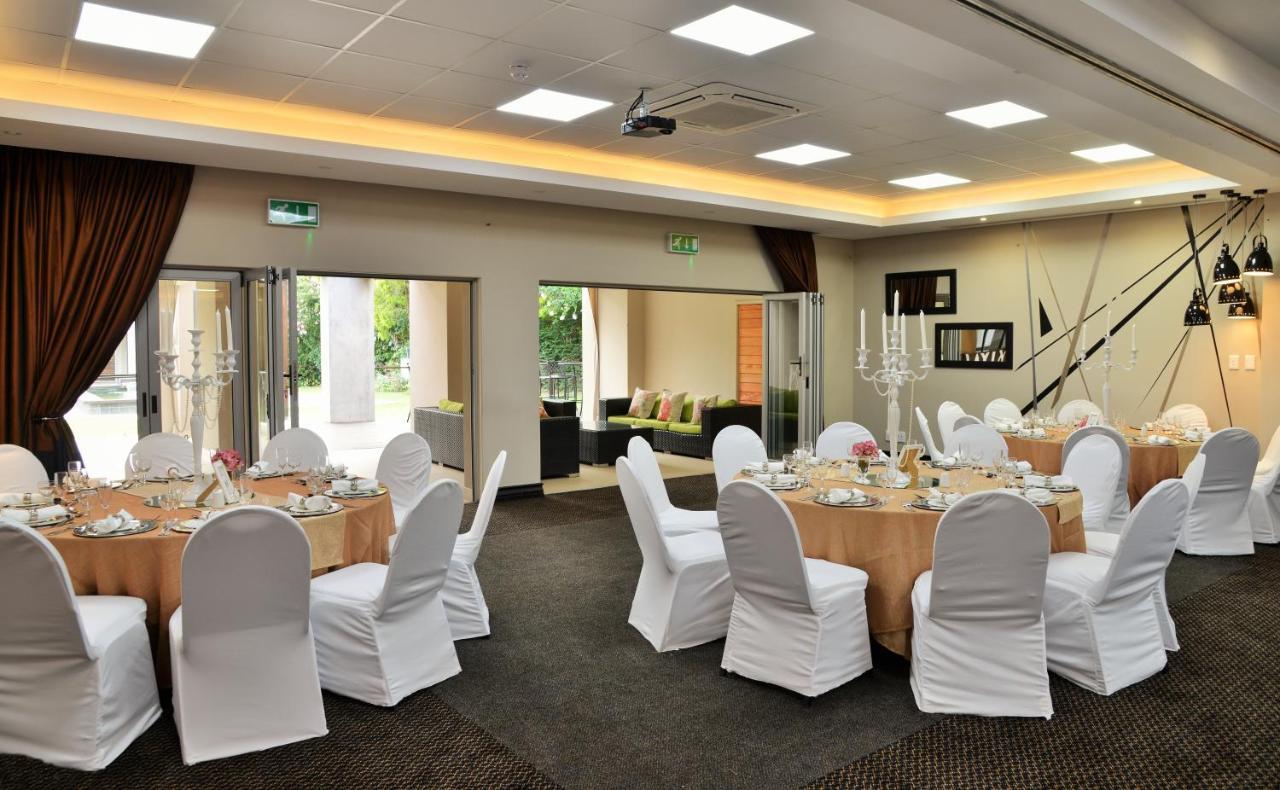BON Hotel Empangeni Bagian luar foto