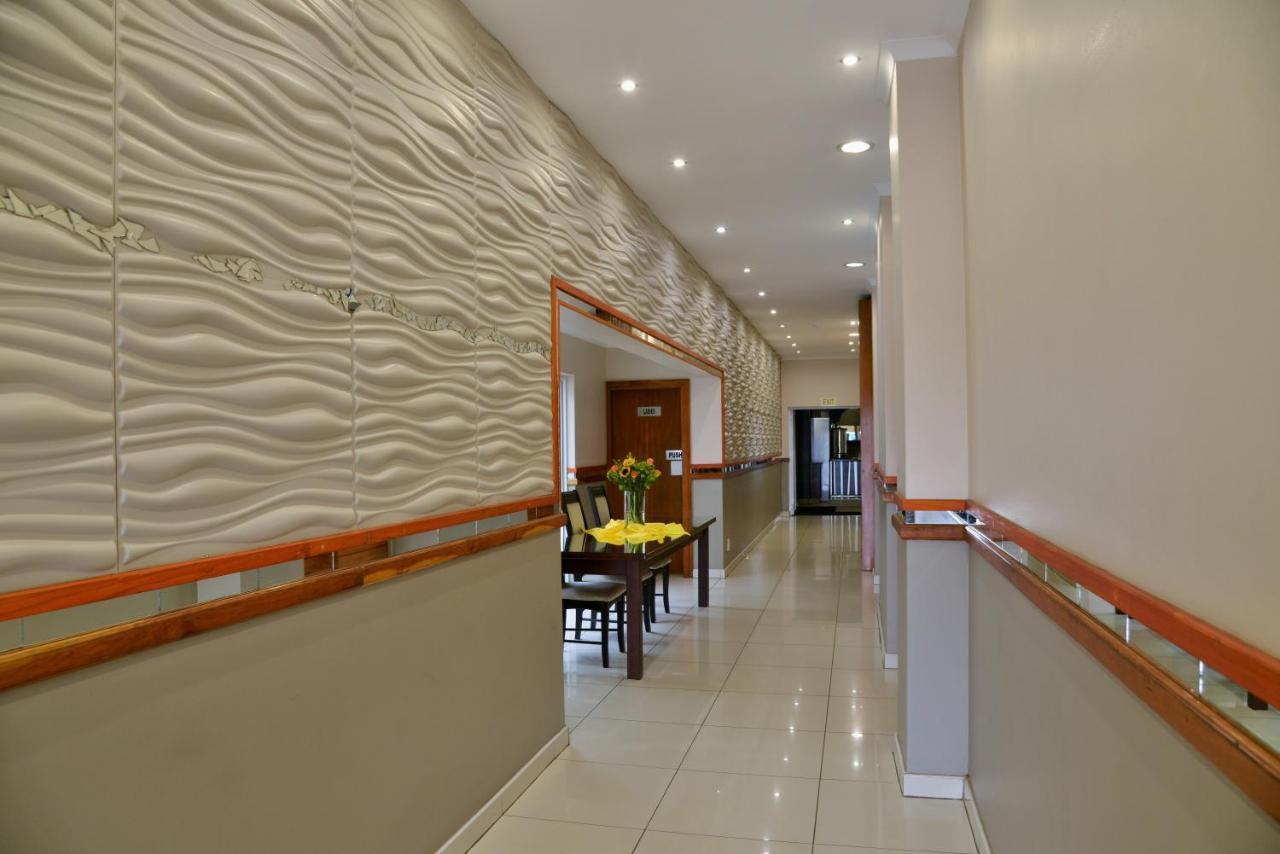 BON Hotel Empangeni Bagian luar foto