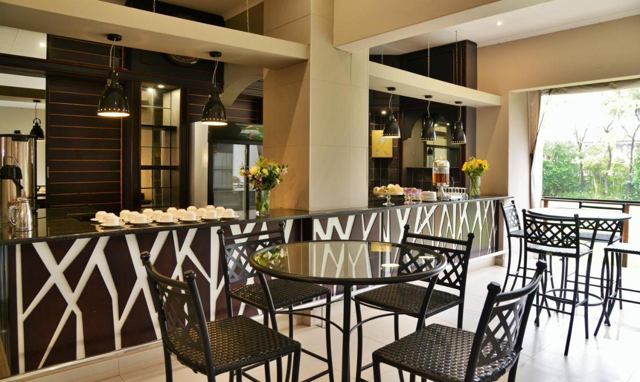 BON Hotel Empangeni Bagian luar foto