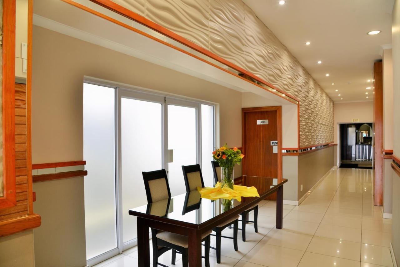 BON Hotel Empangeni Bagian luar foto