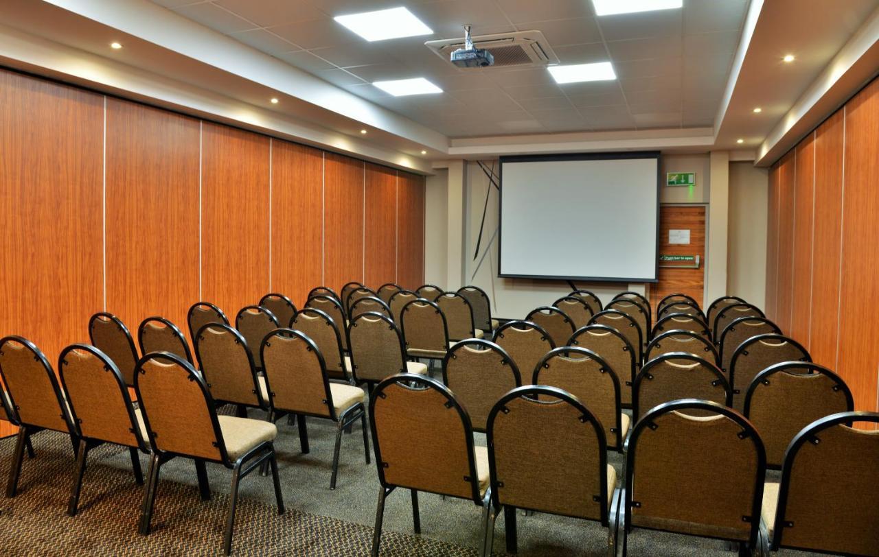 BON Hotel Empangeni Bagian luar foto